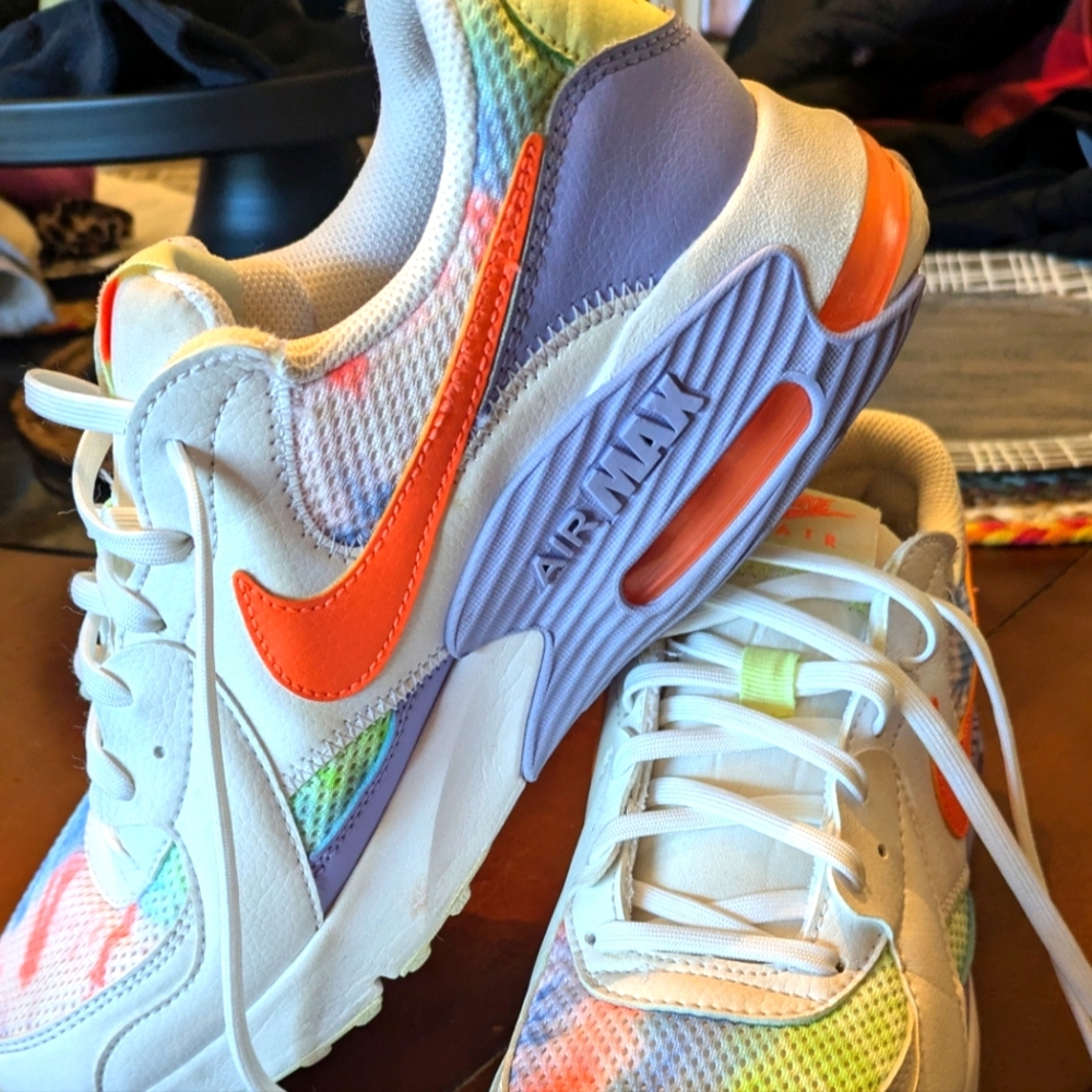 Womans Nike AirMax